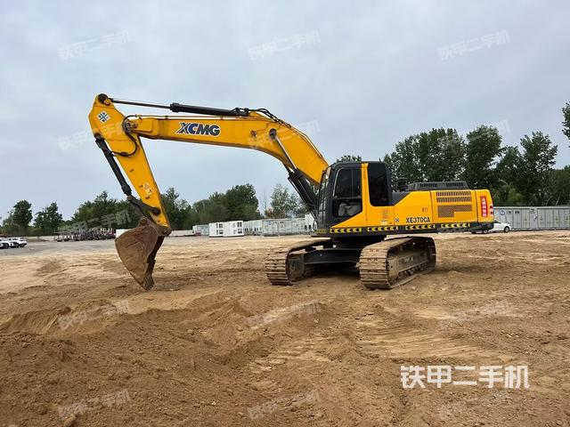 徐工XE370CA挖掘机