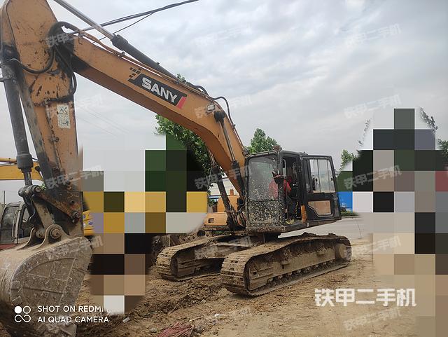 三一重工SY215C挖掘机