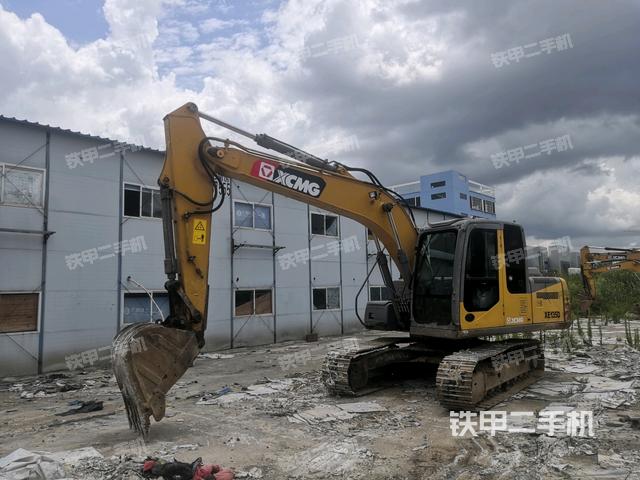 徐工XE135B挖掘机