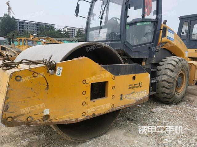 柳工CLG6626E(单驱)压路机