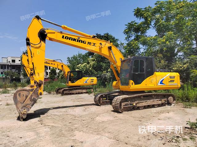 龙工LG6225E挖掘机