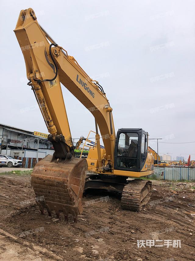柳工CLG922D挖掘机