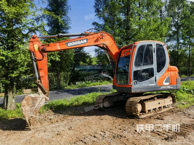 斗山DX75-9C挖掘机