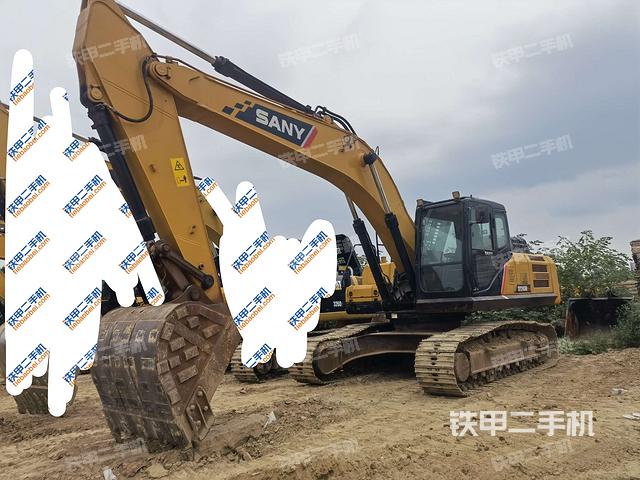 三一重工SY245H挖掘机
