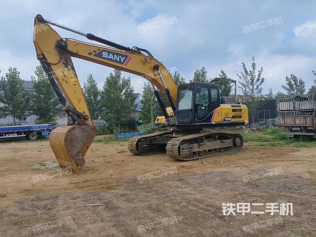 三一重工SY245H挖掘机