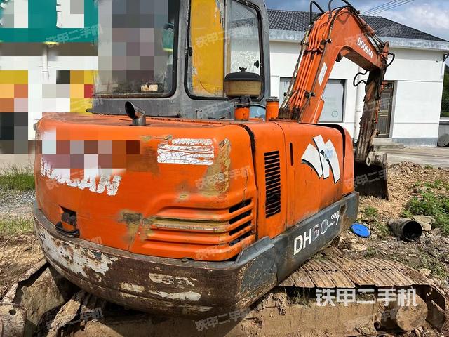斗山DH55-V挖掘机