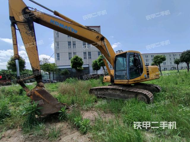 小松PC200-6挖掘机
