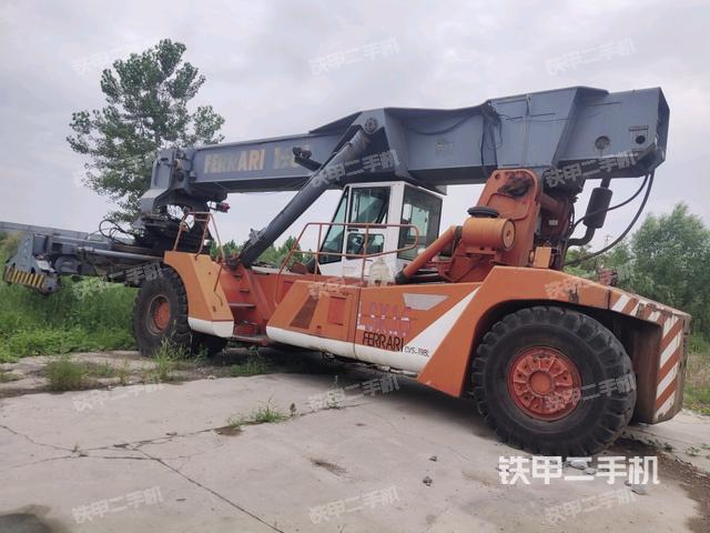 徐工XCH80集装箱空箱堆高起重机