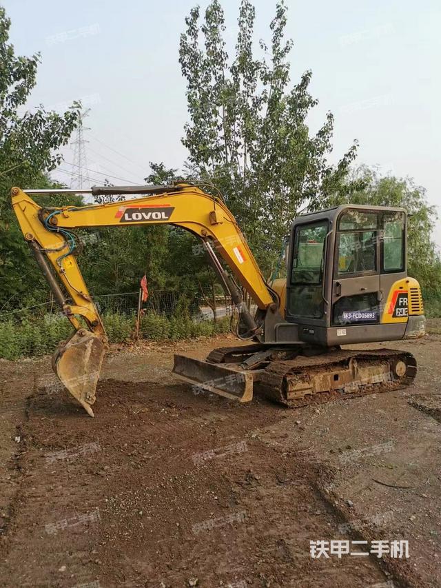 雷沃重工FR60E2挖掘机