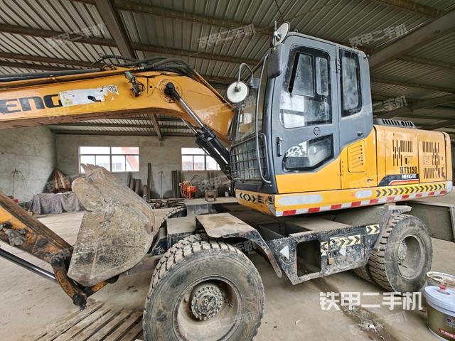 恒特重工HTL135挖掘机