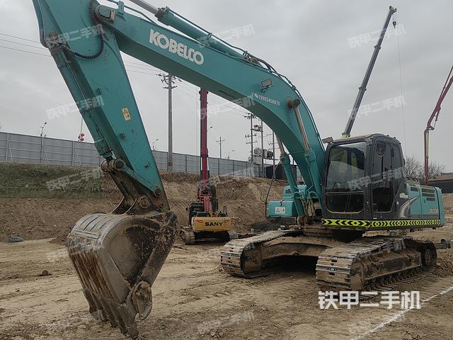 神钢SK250-8挖掘机