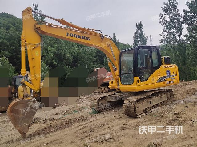 龙工LG6150挖掘机