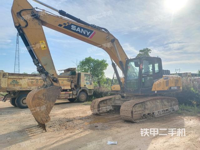 三一重工SY205C挖掘机