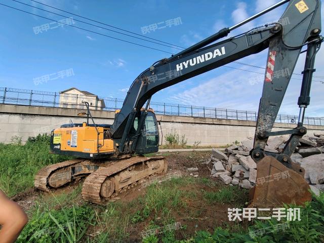 现代R205VSN挖掘机