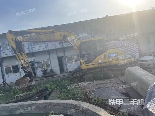 小松PC200-7挖掘机