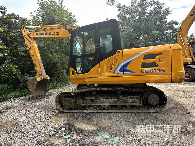 龙工LG6135挖掘机
