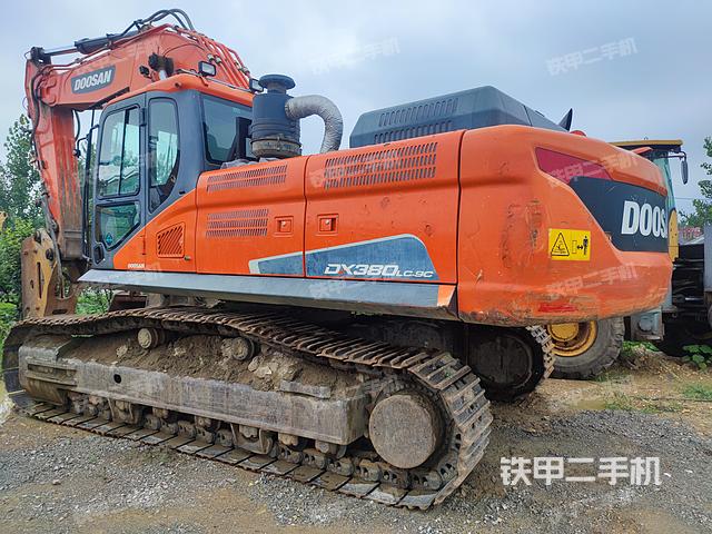 斗山DX380LC-9C挖掘机