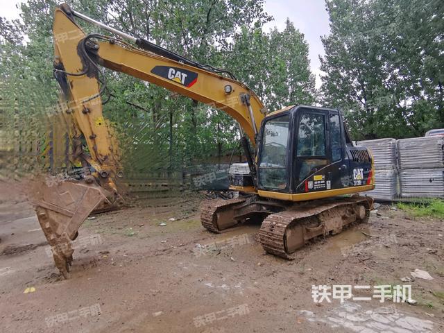 卡特彼勒CAT®313D2 GC 小型液压挖掘机