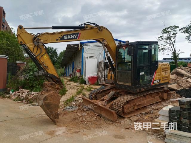 三一重工SY75C挖掘机