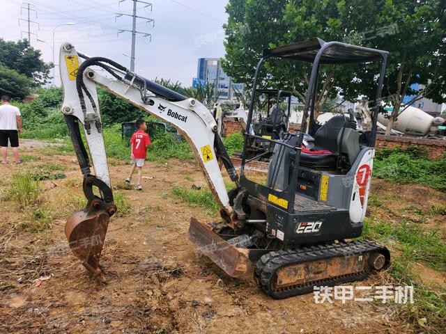 山猫E20挖掘机