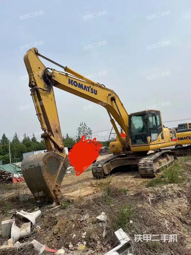 小松PC200LC-8M0挖掘机