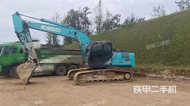 神钢SK210LC-10挖掘机