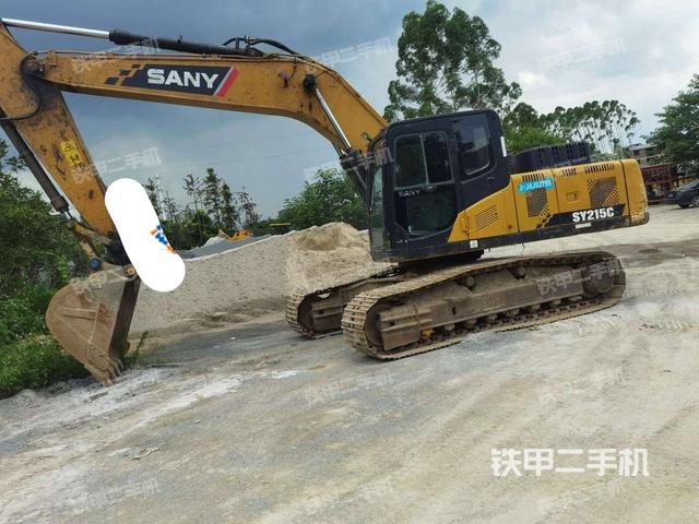 三一重工SY215C挖掘机