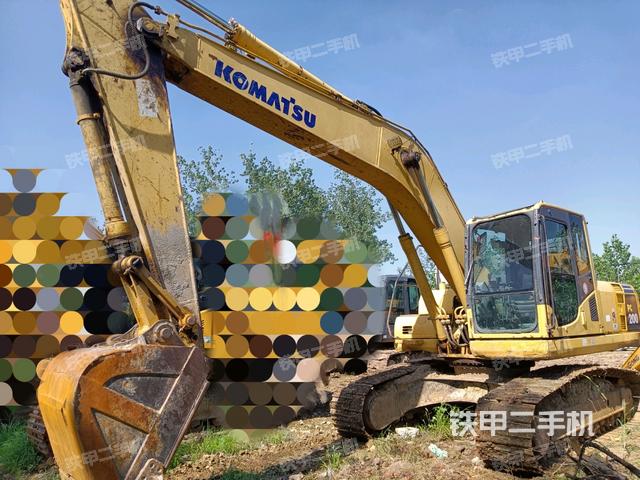 小松PC200-8挖掘机