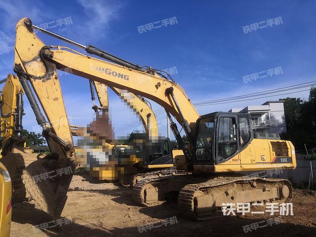 柳工CLG933E挖掘机