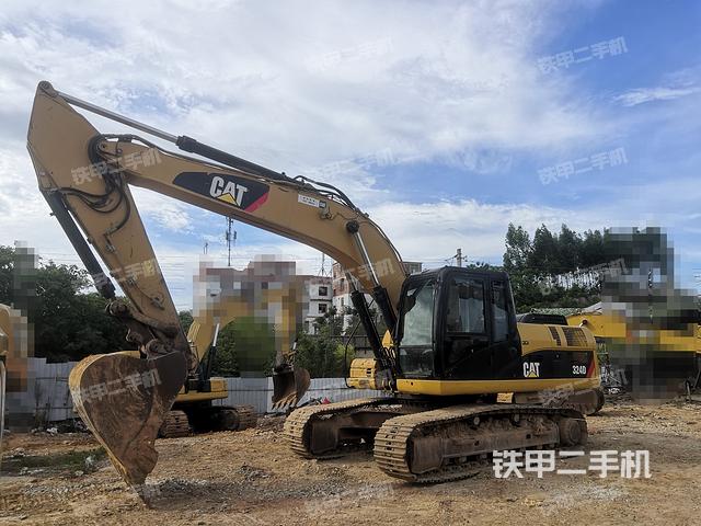 卡特彼勒324D挖掘机