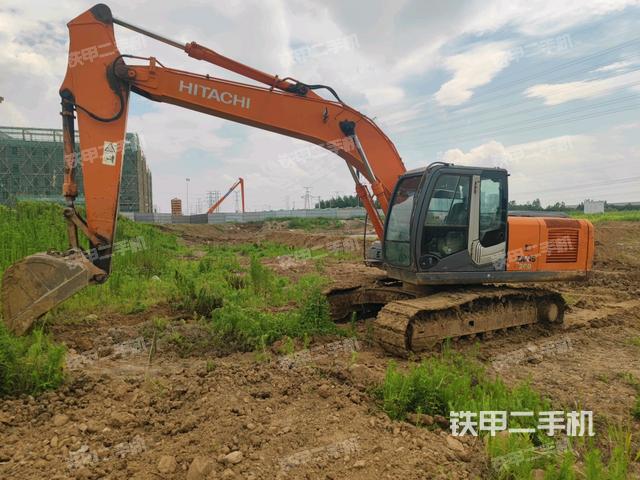 日立ZX200-3挖掘机