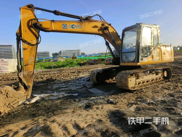 徐工XE150D挖掘机