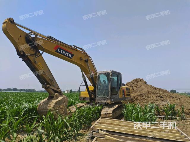 雷沃重工FR200E挖掘机