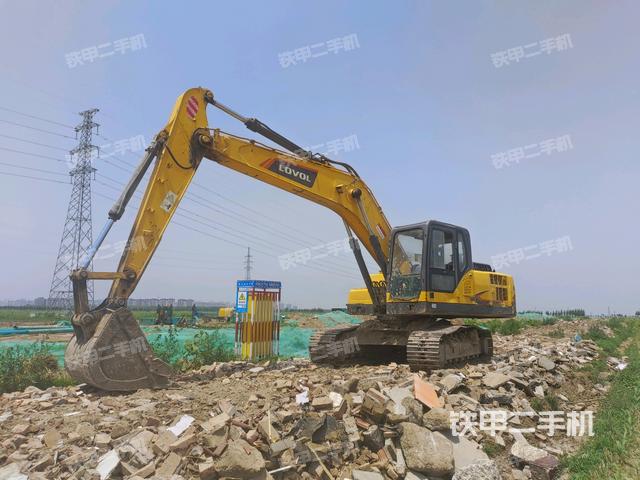 雷沃重工FR200E挖掘机