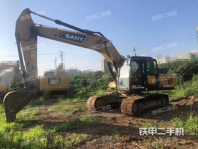 三一重工SY215C挖掘机