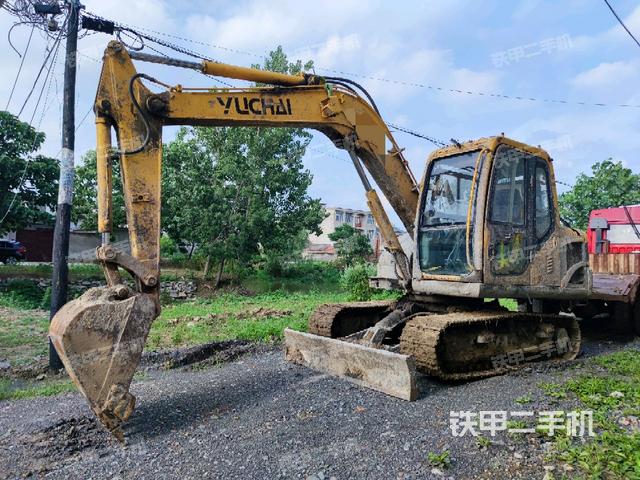 玉柴YC85-8挖掘机