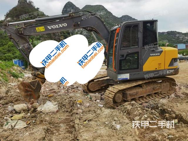 沃尔沃EC75D挖掘机