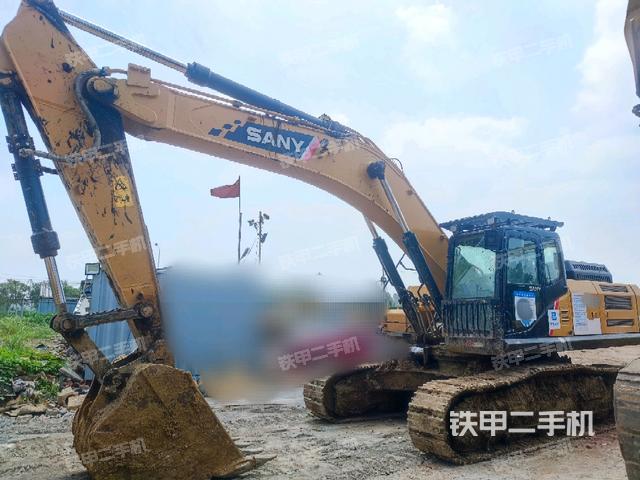 三一重工SY365H挖掘机