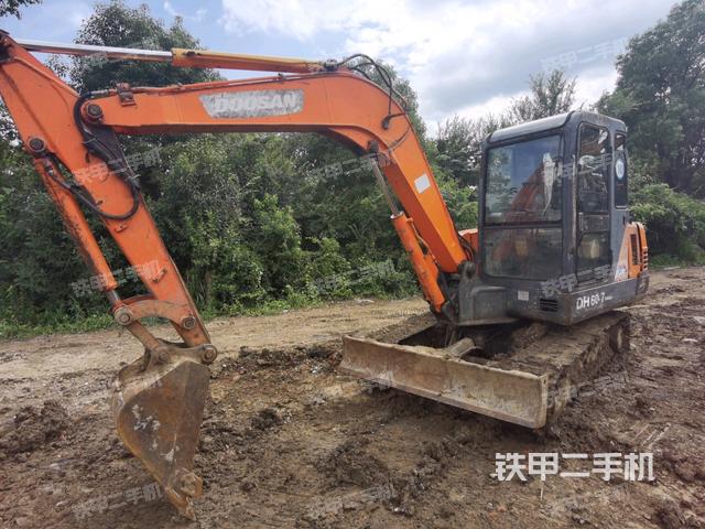 斗山DH55G-CN10挖掘机