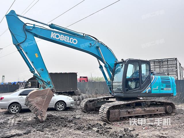 神钢SK210LC-10挖掘机