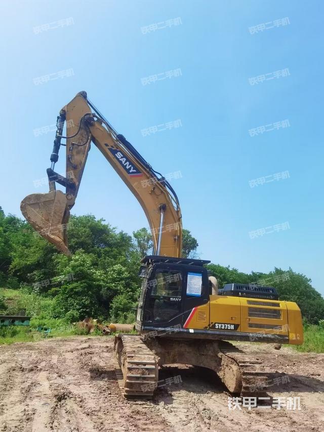 三一重工SY375H挖掘机