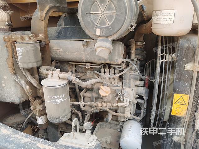 發(fā)動機(jī)整體俯視(整機(jī)外觀) 發(fā)動機(jī)整體俯視(整機(jī)外觀)