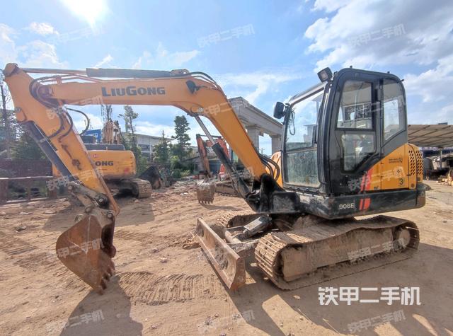 柳工CLG906E挖掘机