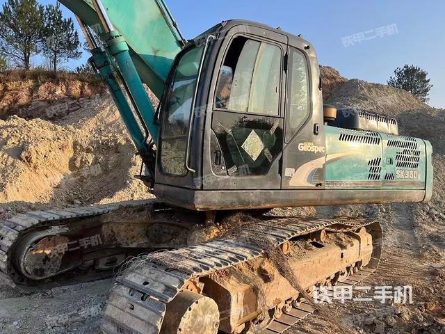 神钢SK350LC-8挖掘机