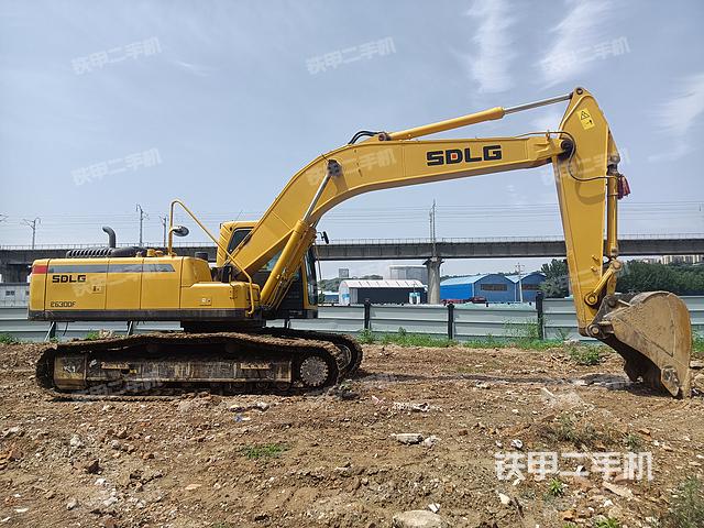 整机右后45°(整机外观) 整机右后45°(整机外观)