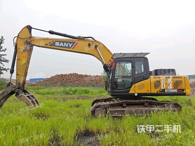 三一重工SY200C挖掘机