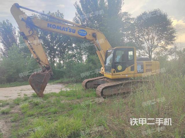 小松PC220-8M0挖掘机