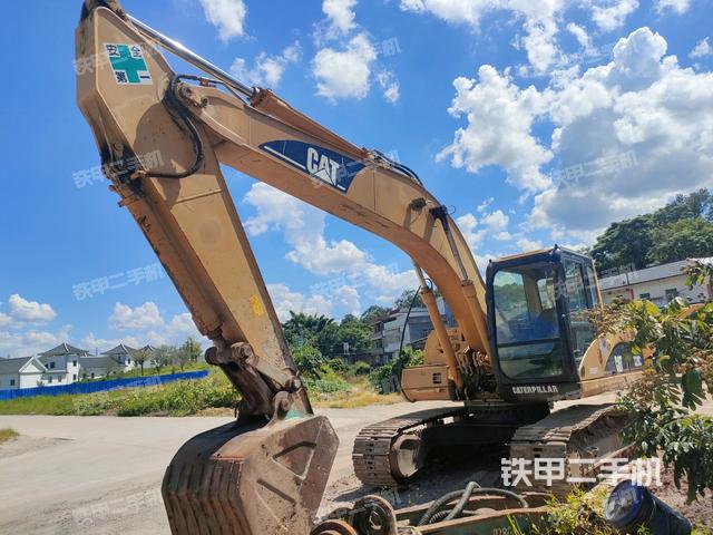 卡特彼勒320C挖掘机