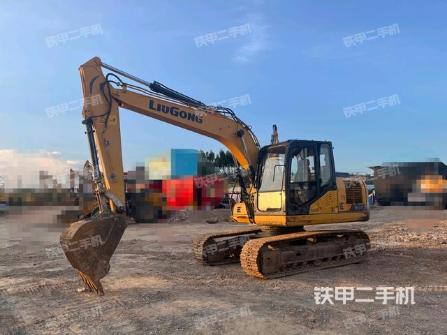 柳工CLG915E挖掘机