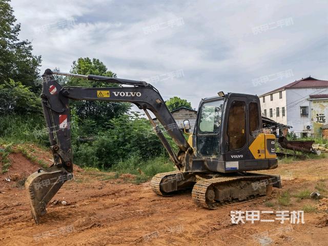 沃尔沃EC55D挖掘机